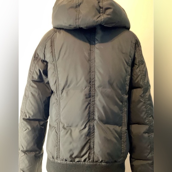 Juicy Couture Black Hooded Down Puffer Coat/Jacket size Medium - Picture 5 of 13